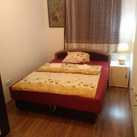Apartment Dado