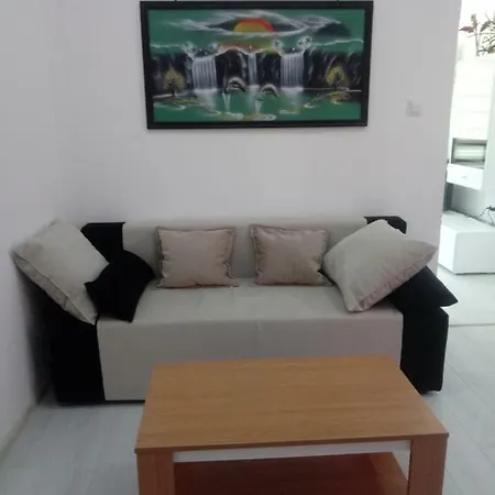 Dado Apartment